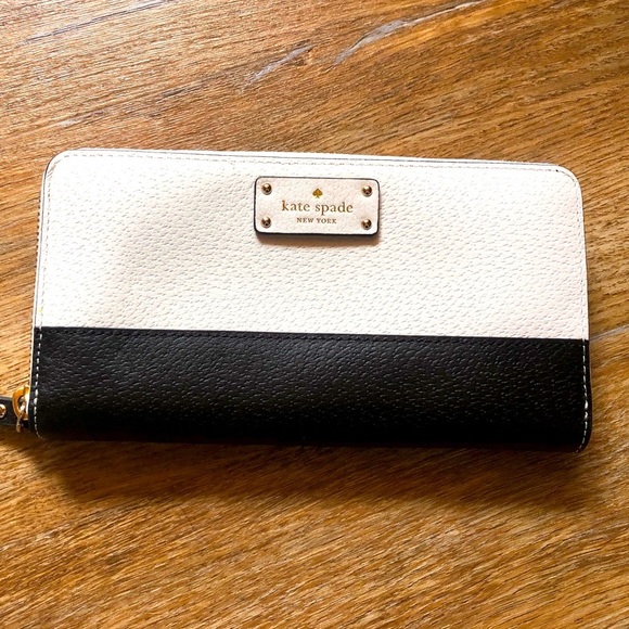 Kate Spade Wallet - Grove street black / cream